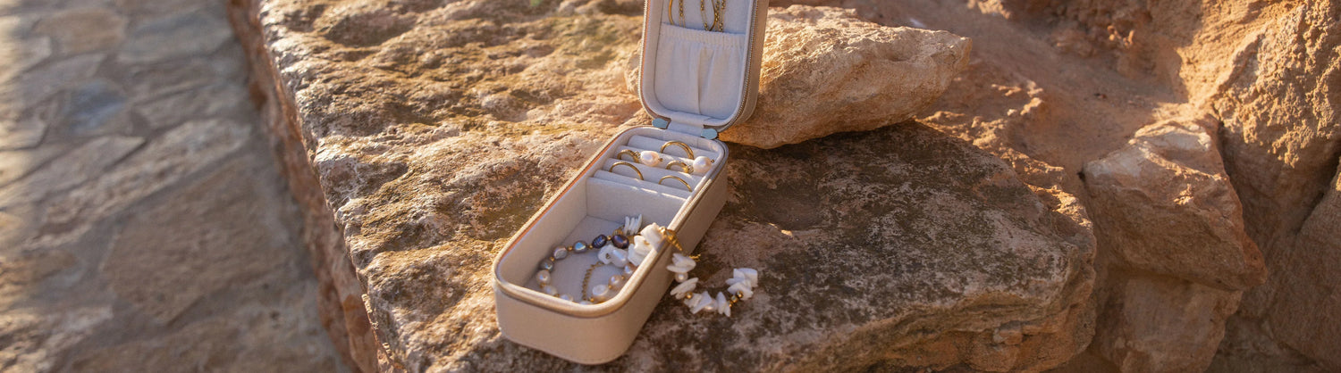 Jewelry storage