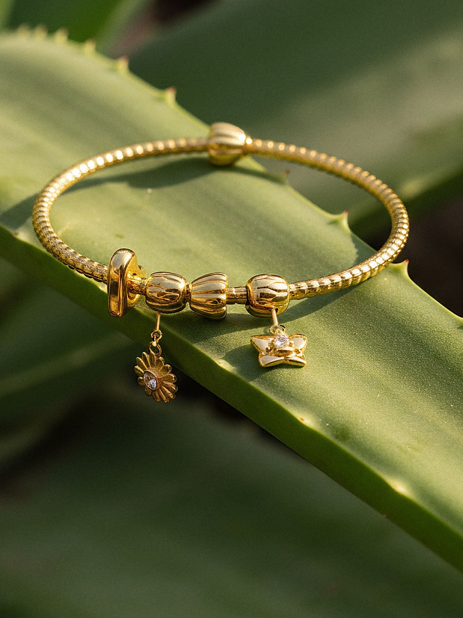 Lei Bedelarmband met twee Stopper Bedels