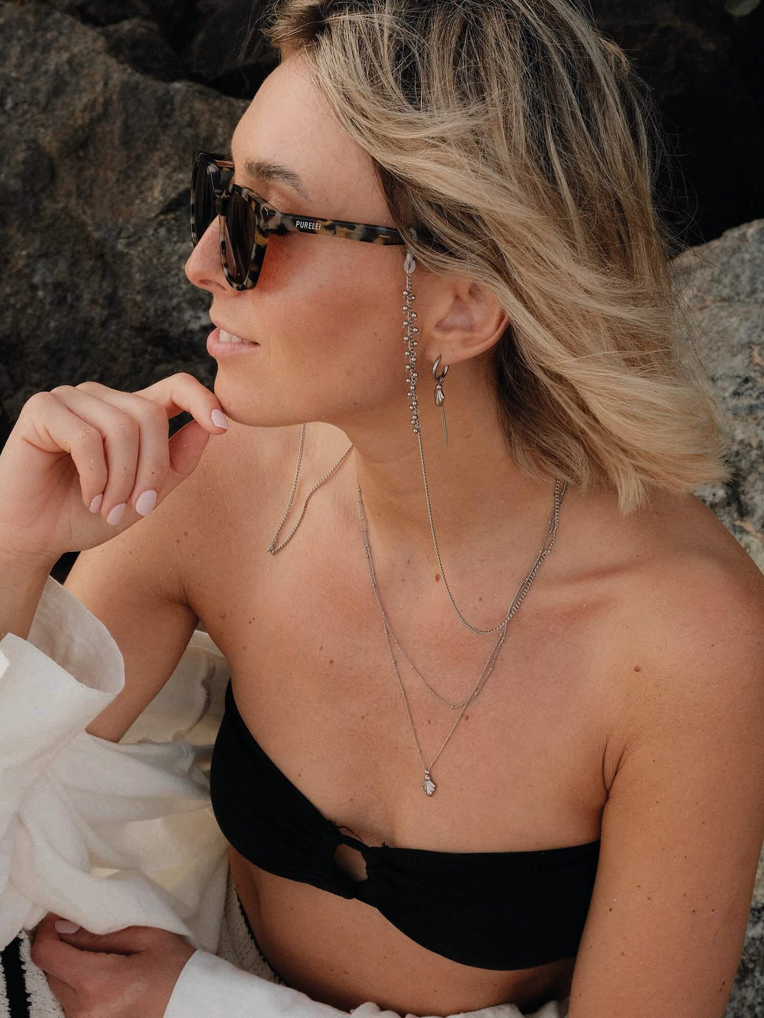 Mahina Club Celebration Glasses Chain