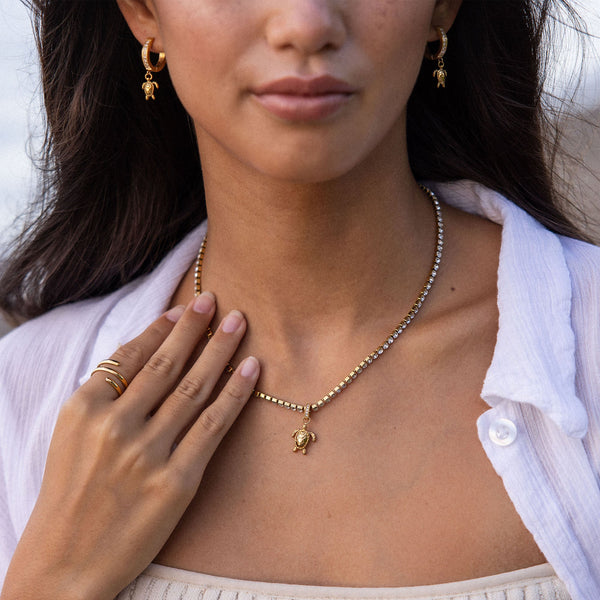 Honu White Necklace