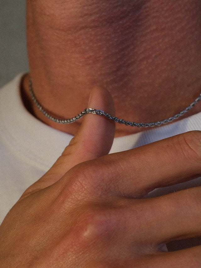 Chaîne en corde fine