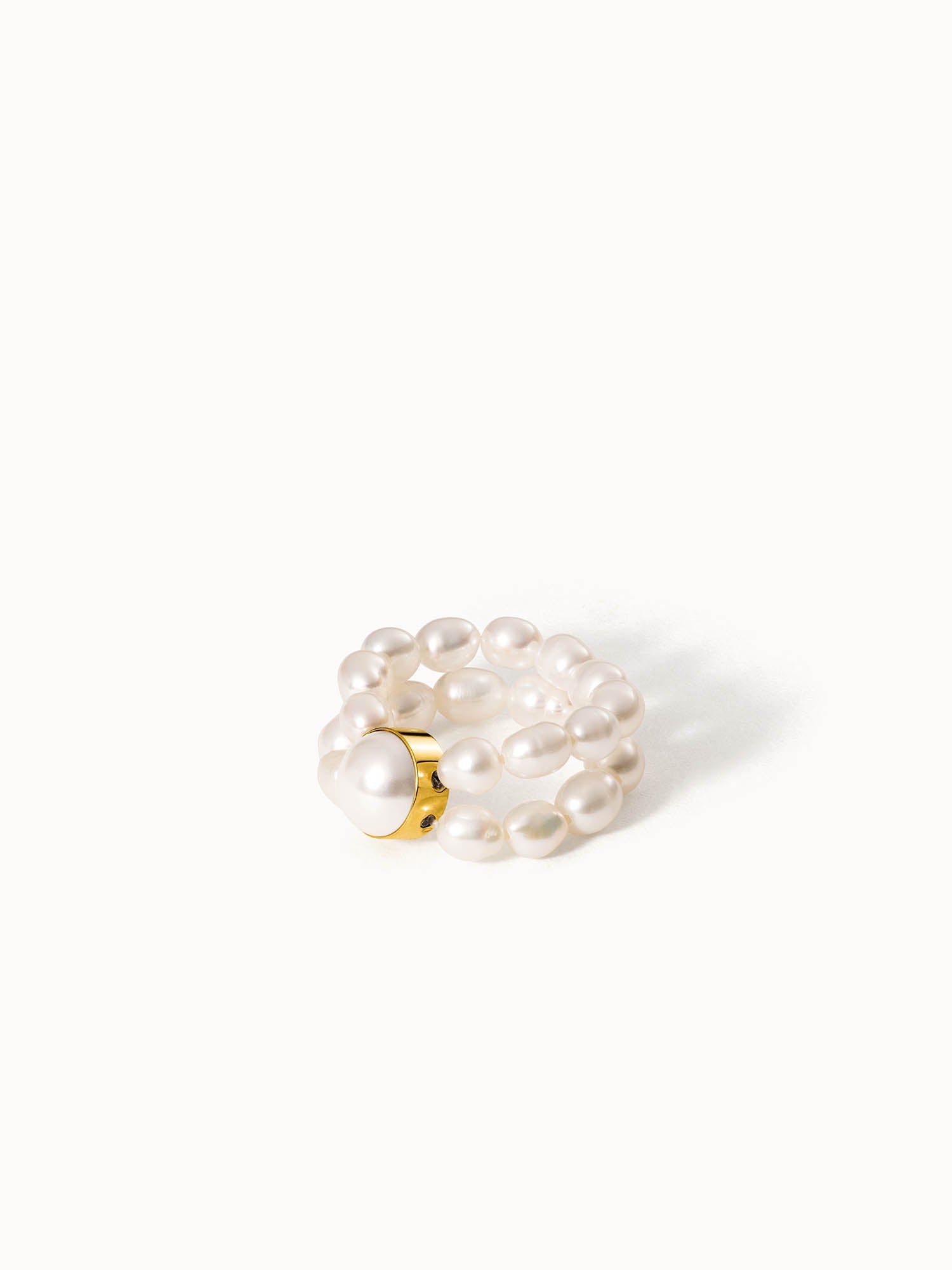 Graceful Pearl Ring