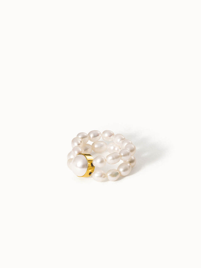 Graceful Pearl Ring
