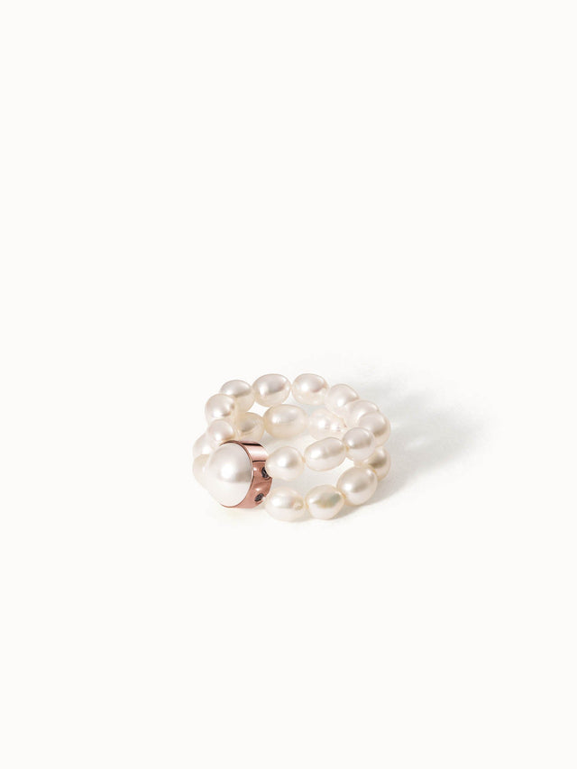 Graceful Pearl Ring