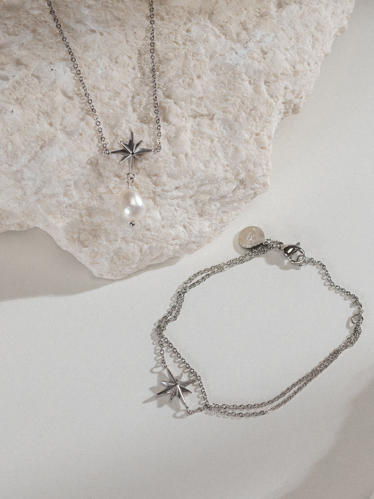 Mahina Club Compass Rose