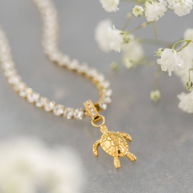 Honu White Necklace