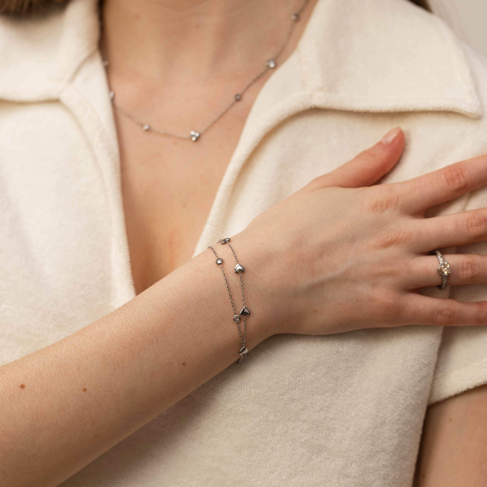 Glitter Heart Armband