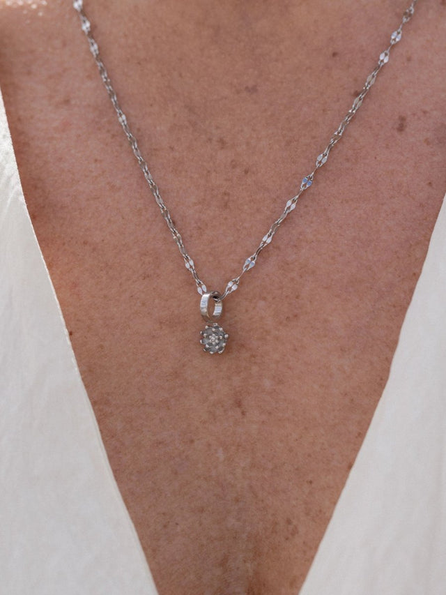 Birth Flower Charm Waterlily - INT PURELEI