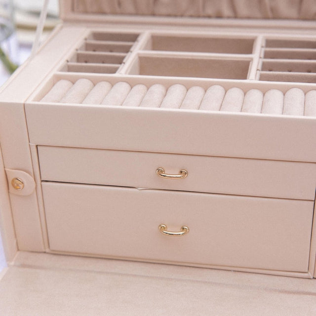 Jewelry Box - INT PURELEI