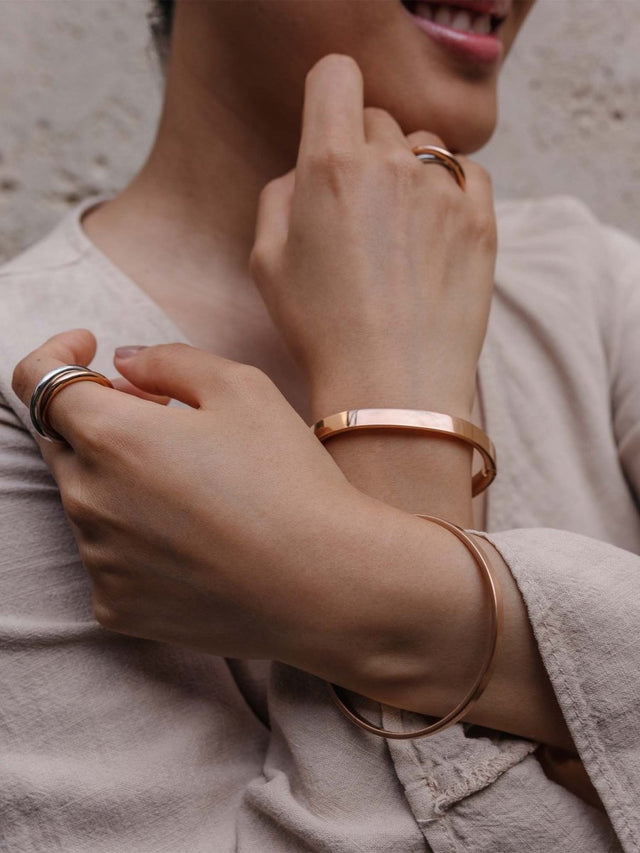 Lightness Bangle - INT PURELEI
