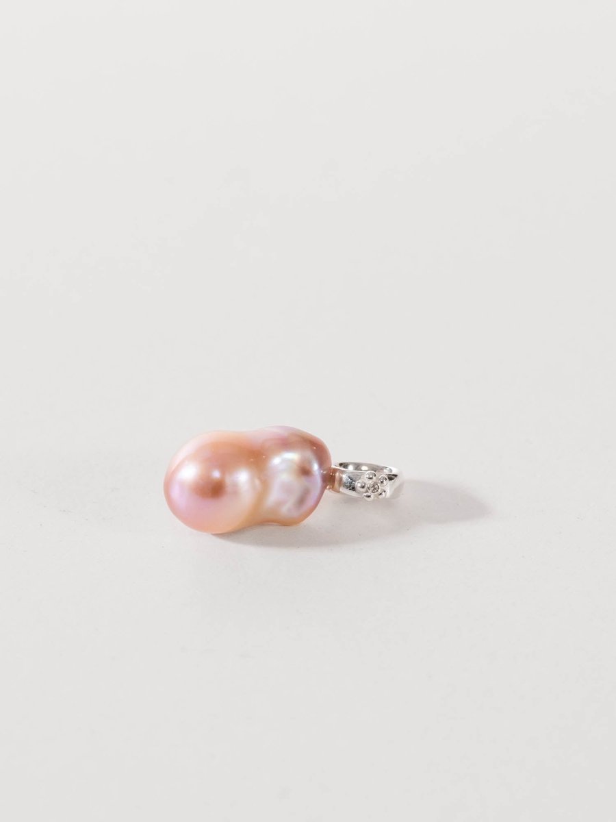 Peach Dream Pearl Charm - INT PURELEI