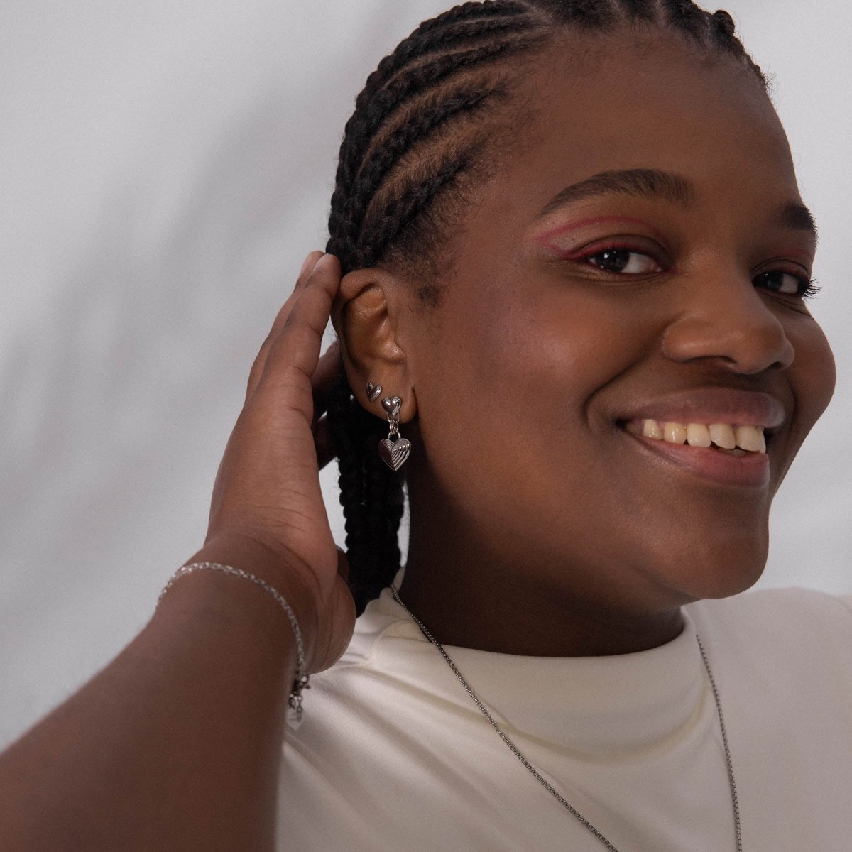 Whispering Hearts Earring - INT PURELEI